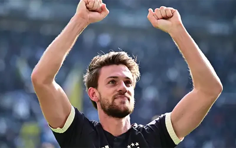 Daniele Rugani có thể được dùng để trao đổi với Nayef Aguerd